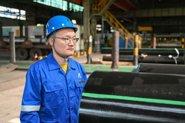 《新湖南》“鋼管匠人”匠心報(bào)國(guó)——記“新時(shí)代新雷鋒”、衡鋼高級(jí)工程師左國(guó)鋒